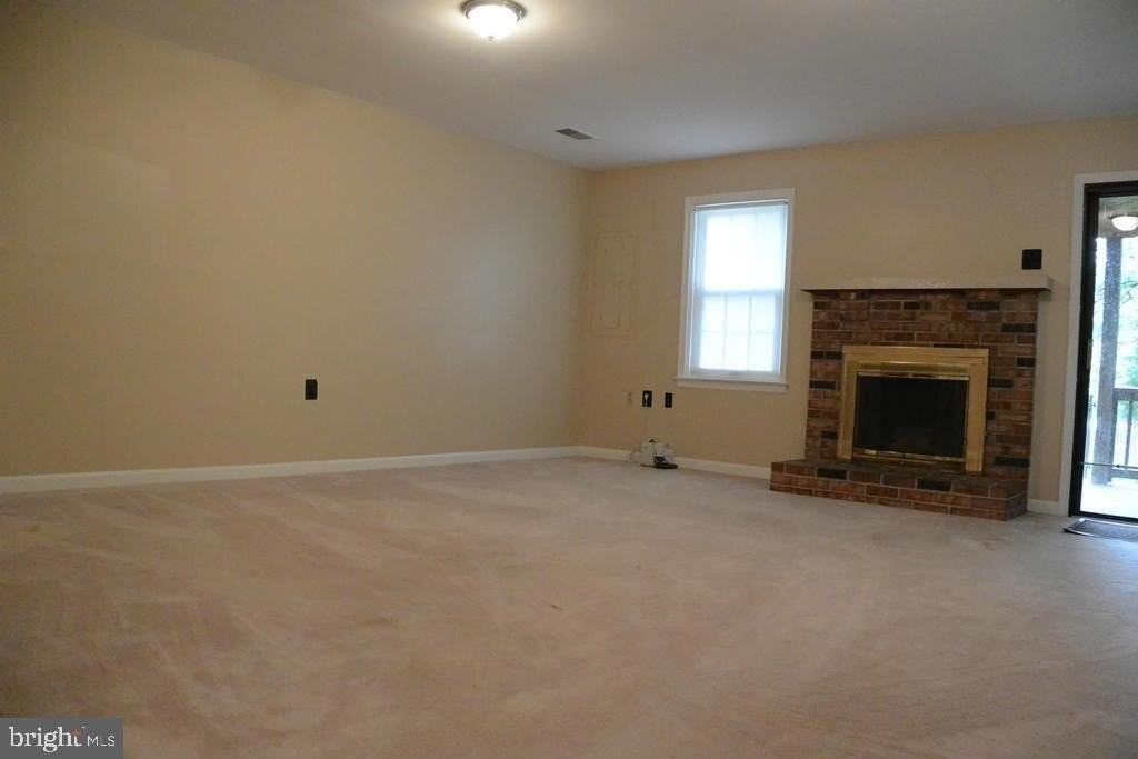 12703 Lockleven Ln - Photo 7 of 25