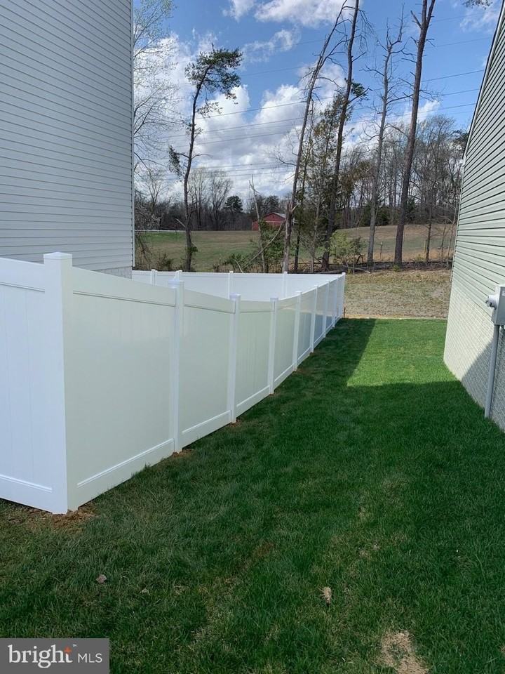 444 Old Potomac Church Rd - Photo 5 of 6