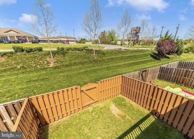 247 Drexel Ct - Photo 7 of 32