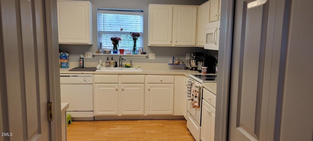 4901 Gaithers Pointe Dr - Photo 4 of 17