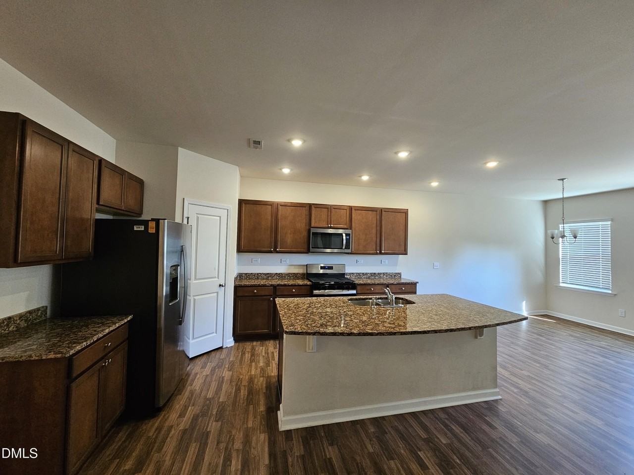 4704 Winnipesaukee Ln - Photo 3 of 11