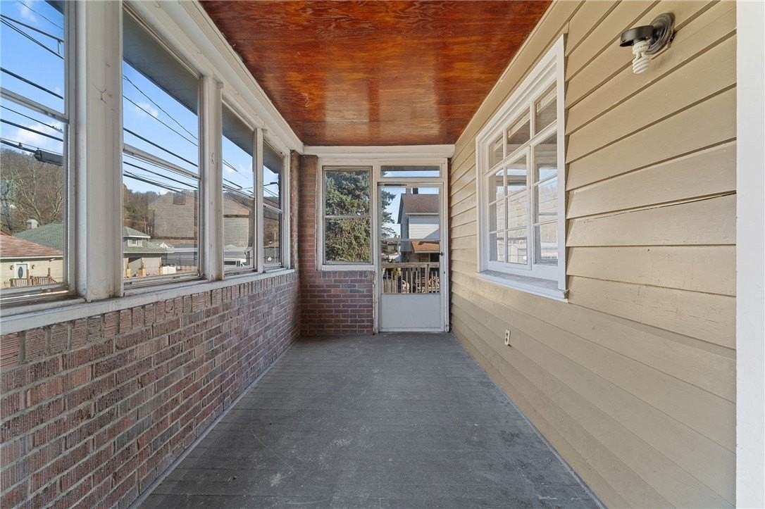 1001 5th St - Photo 3 of 24