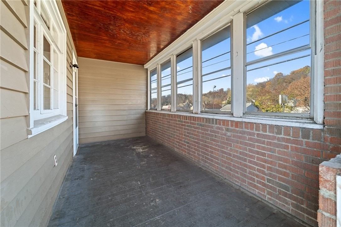 1001 5th St - Photo 4 of 24