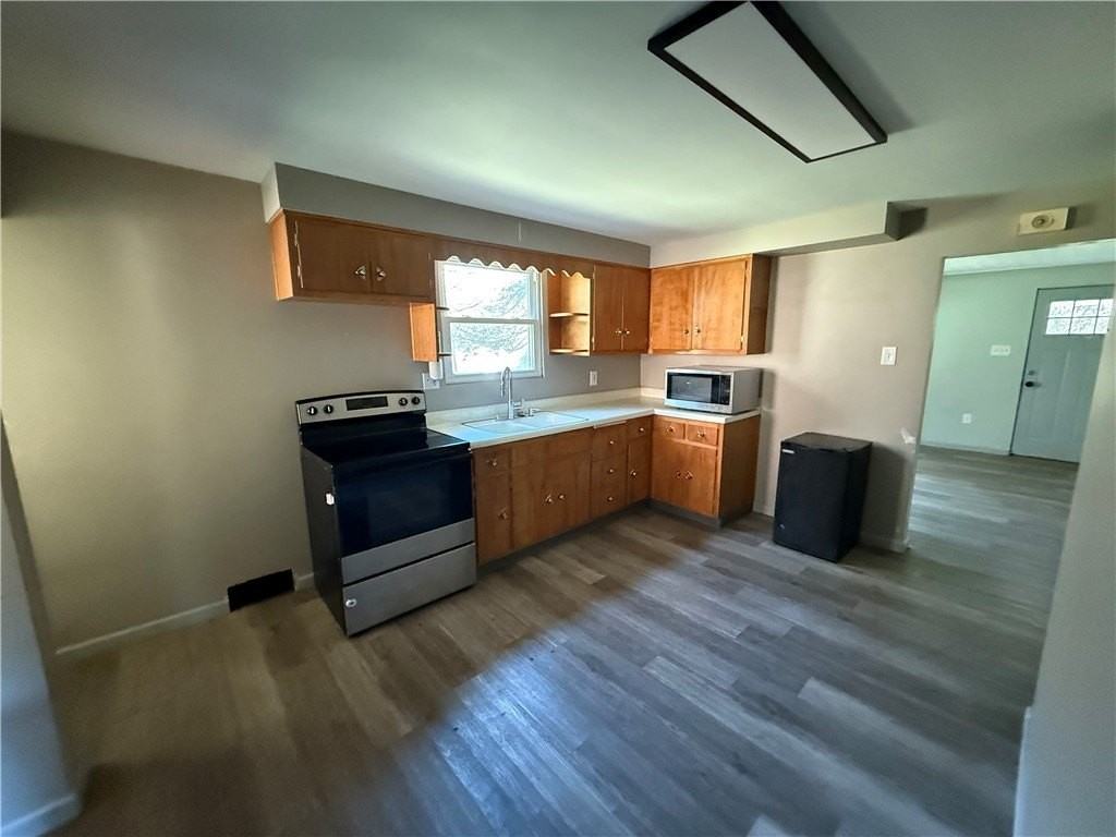 3145 Jacks Run Rd - Photo 4 of 19