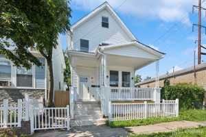 featured image of 318 Seaman St Unit 2 #2