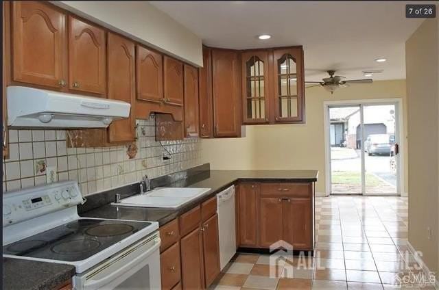 1363 Thomas Ave - Photo 5 of 11