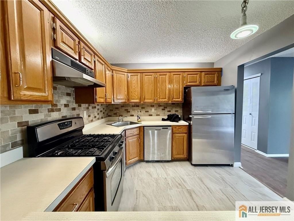 31 Voscek Ct - Photo 2 of 19