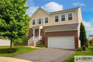 8 Wellesley Ave - Photo 1 of 1