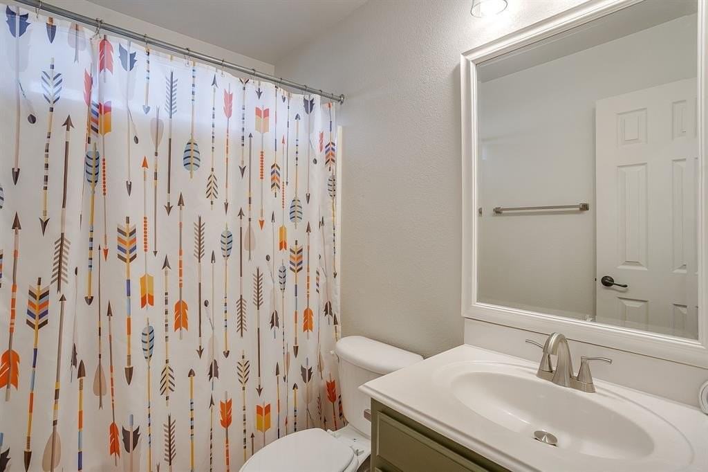 1312 Bradley Ct - Photo 3 of 20