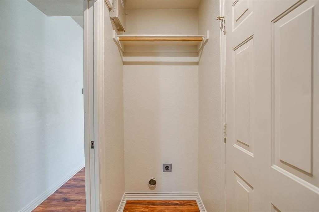 1312 Bradley Ct - Photo 6 of 20