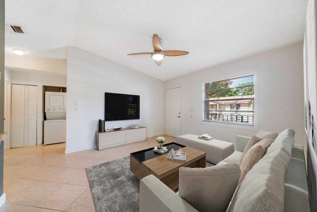 9466 Boca Cove Cir #315 - Photo 5 of 21