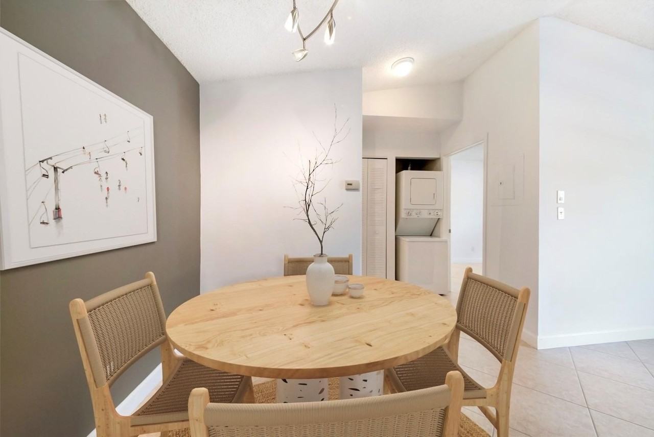 9466 Boca Cove Cir #315 - Photo 6 of 21