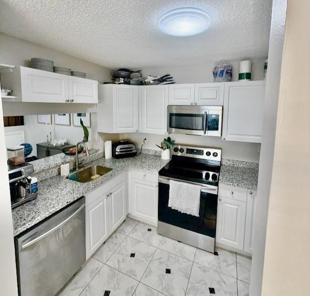 21204 Harbor Way Apt 125 - Photo 6 of 17