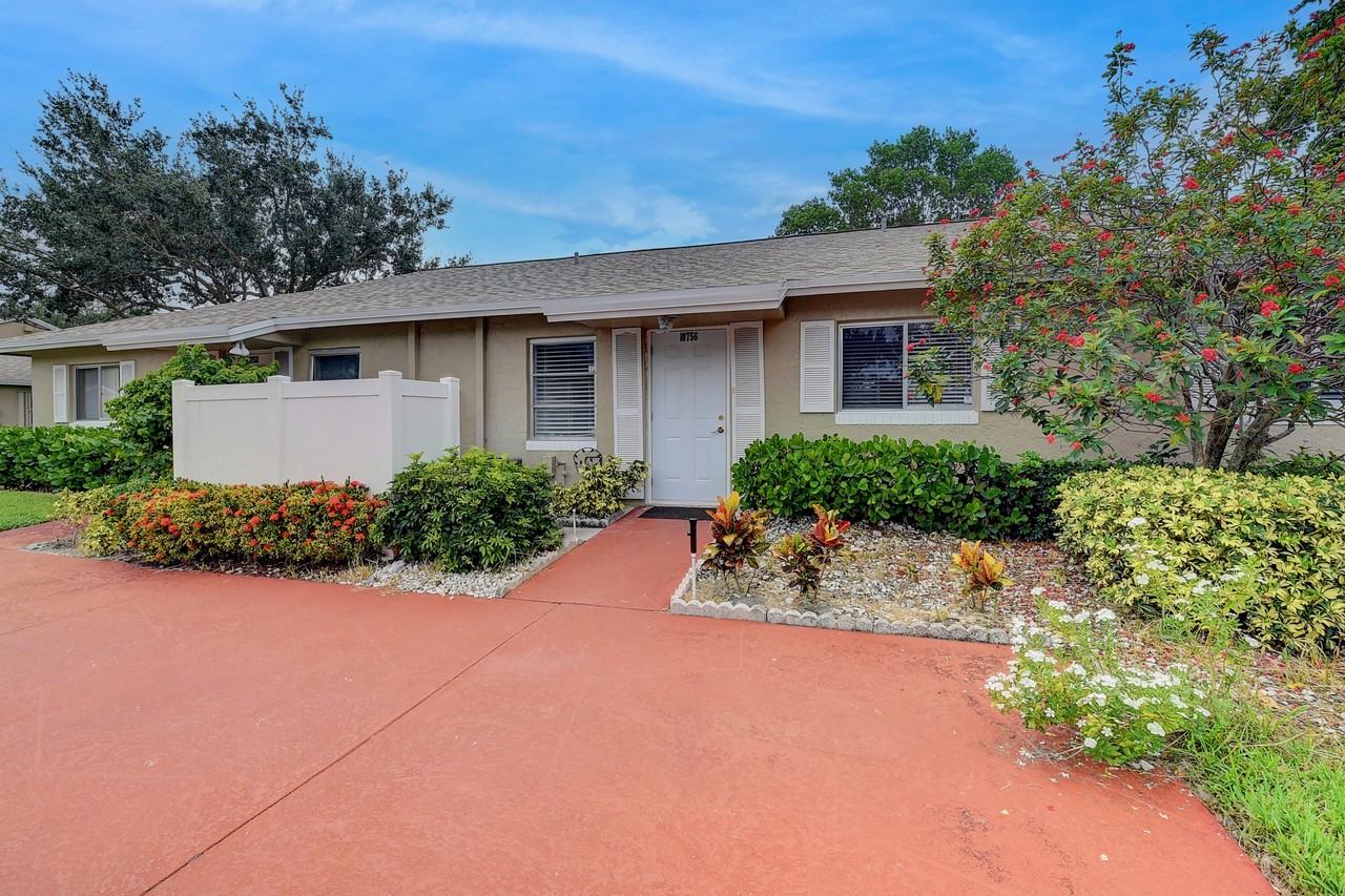 18756 Schooner Dr Unit B - Photo 3 of 44