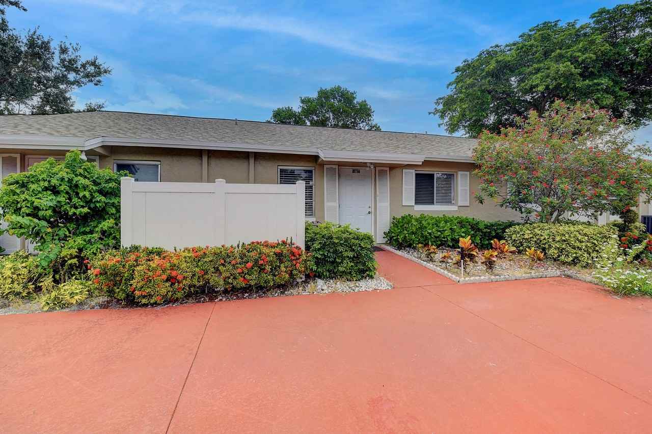 18756 Schooner Dr Unit B - Photo 4 of 44