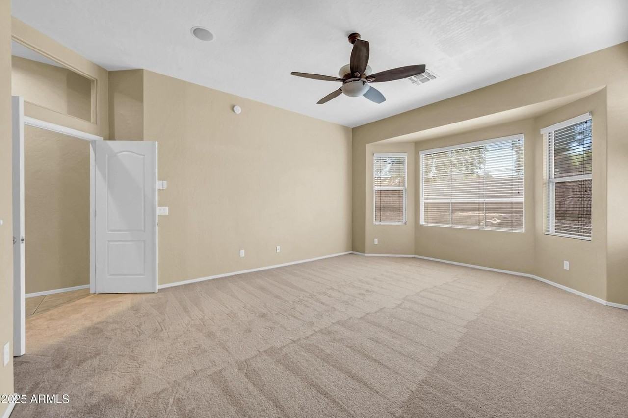 875 W Aloe Pl - Photo 2 of 29