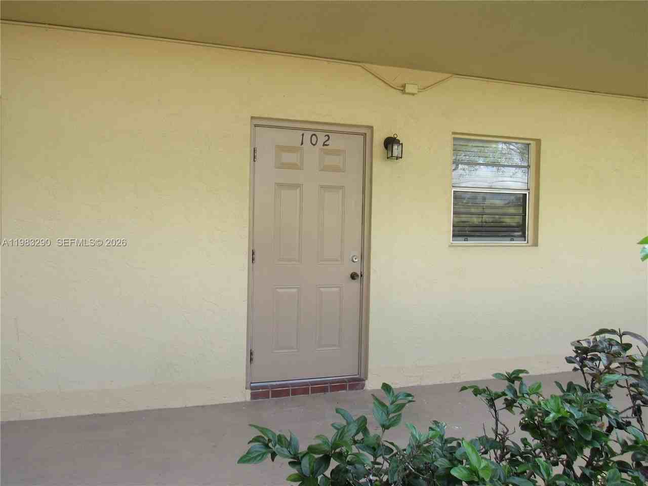 100 Ashbury Rd #102 - Photo 4 of 20