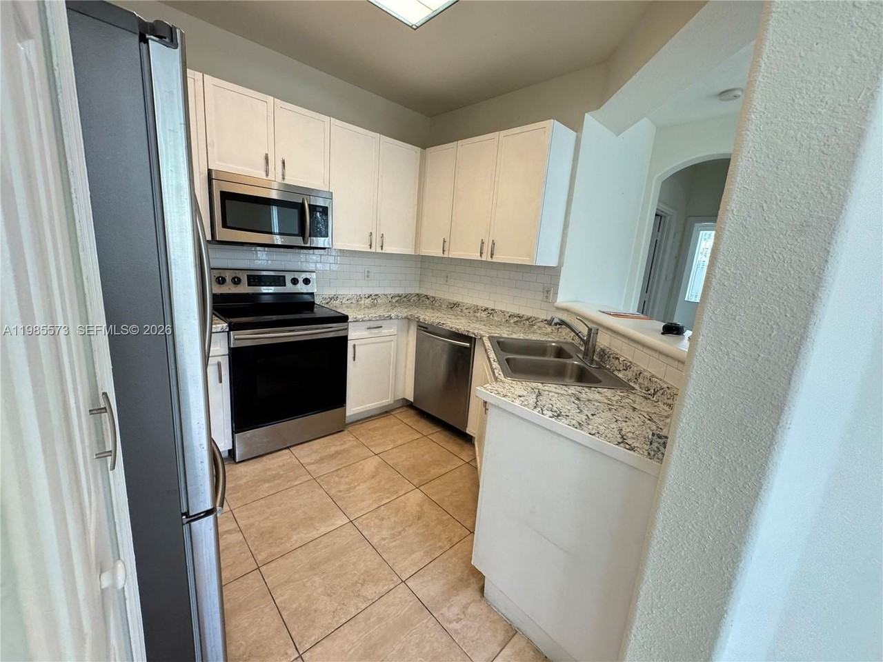 24304 Sw 109th Ave #24304 - Photo 3 of 19