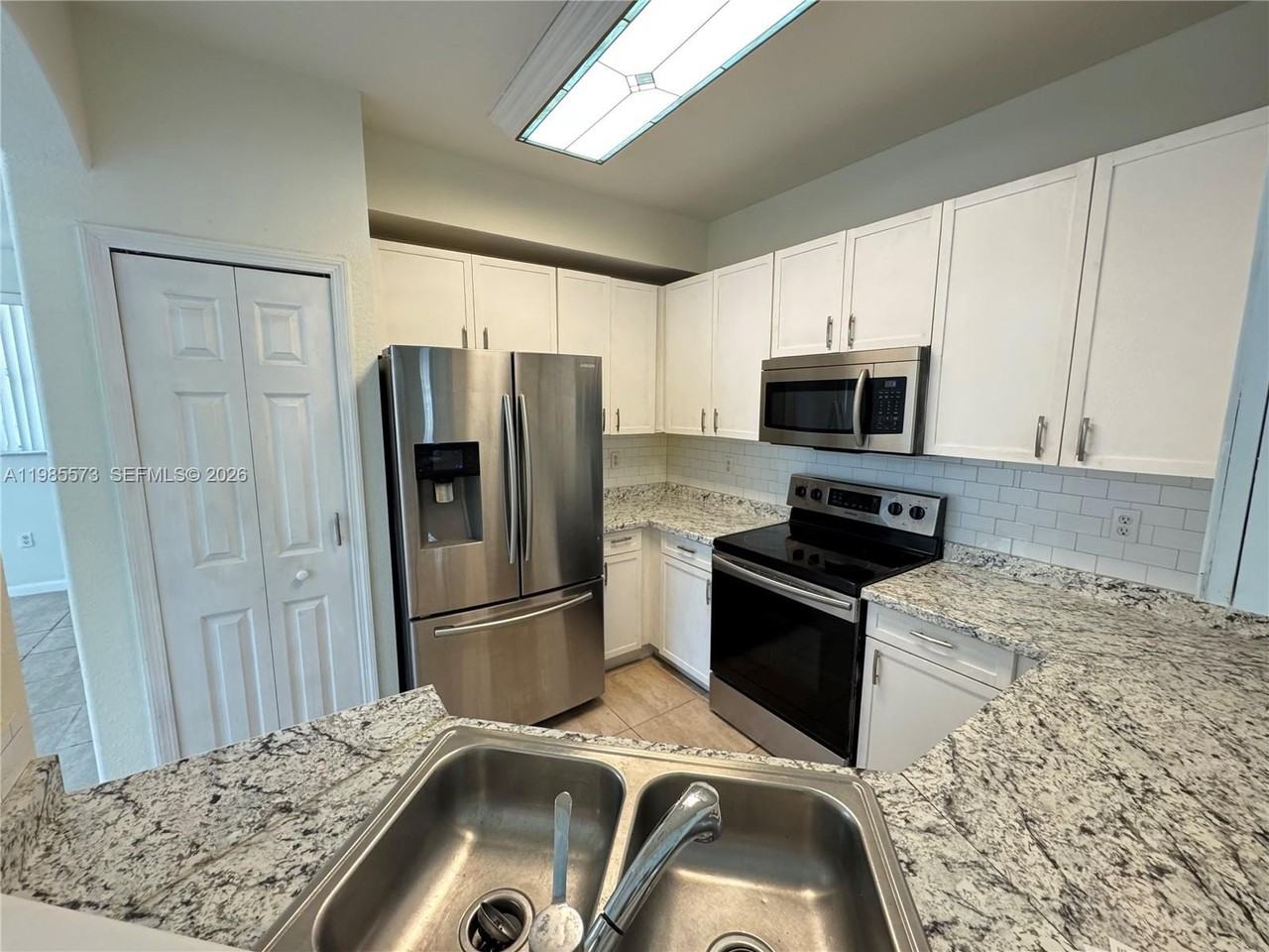 24304 Sw 109th Ave #24304 - Photo 4 of 19