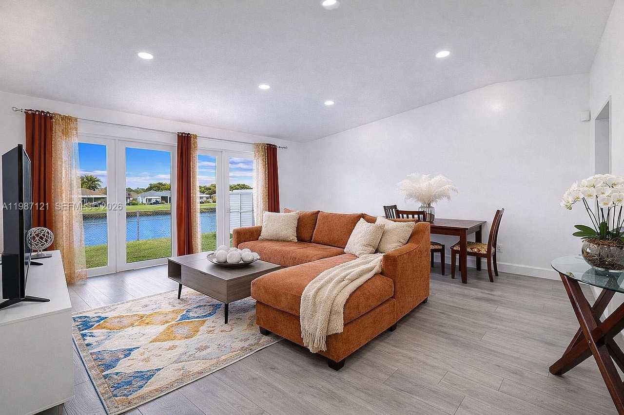 20704 Sw 103rd Pl #20704 - Photo 5 of 30