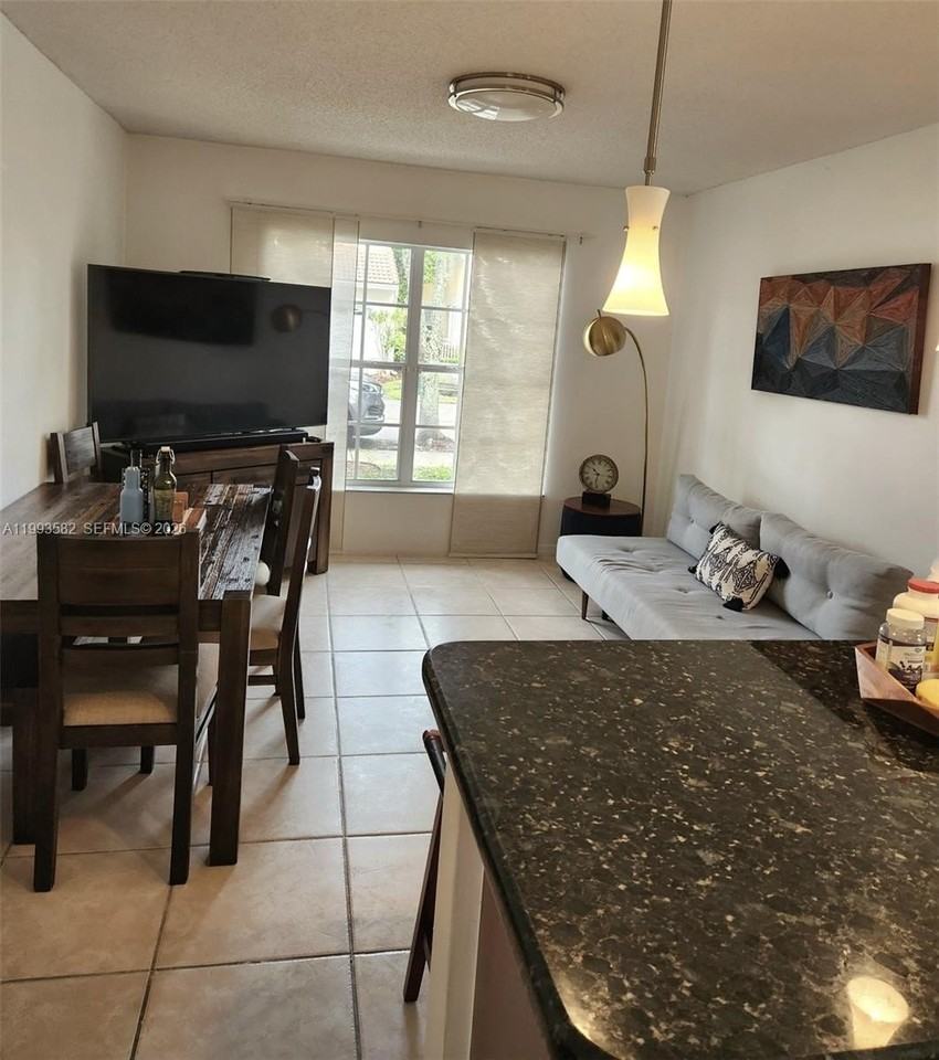 925 Opal Ter #925 - Photo 7 of 23