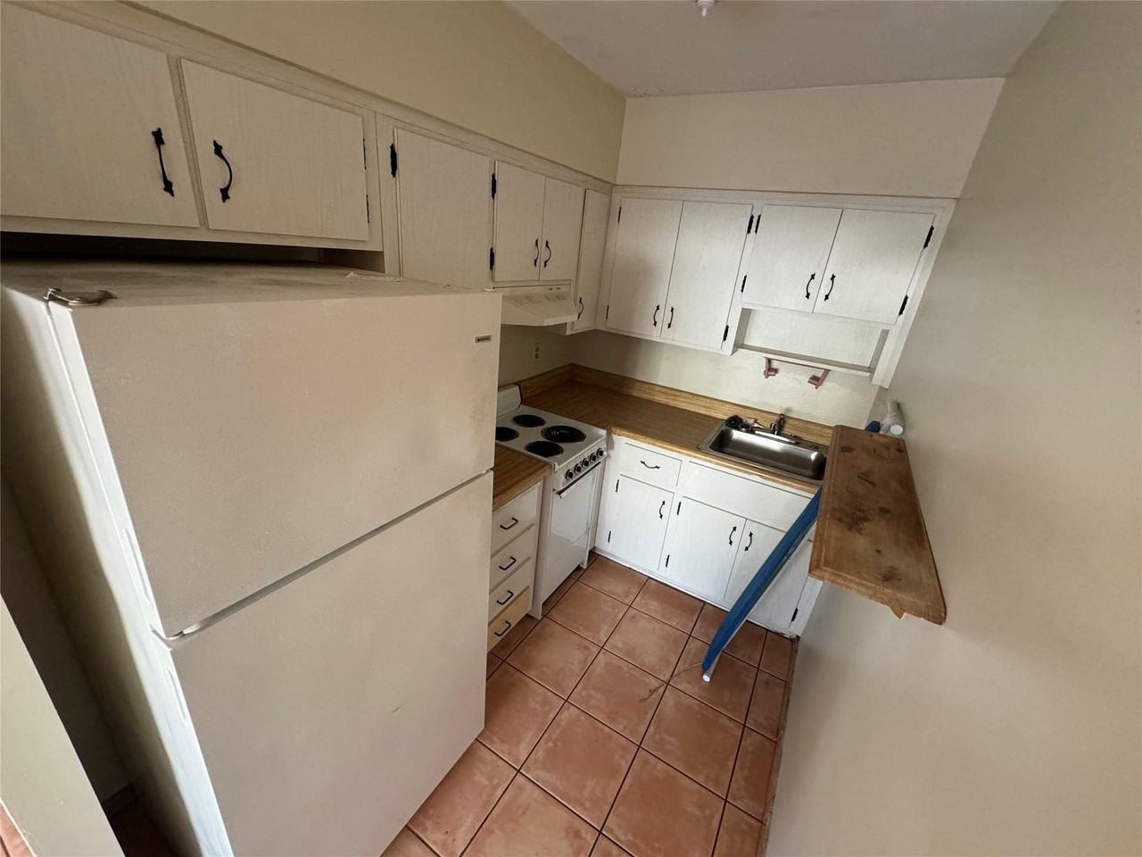 1814 E Oakland Park Blvd #49 - Photo 6 of 13