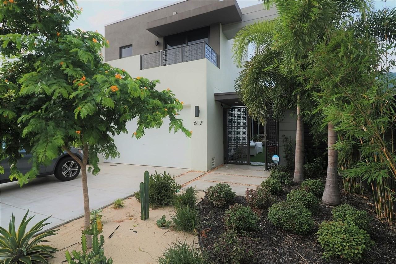 617 Sw 10th St - Photo 3 of 33