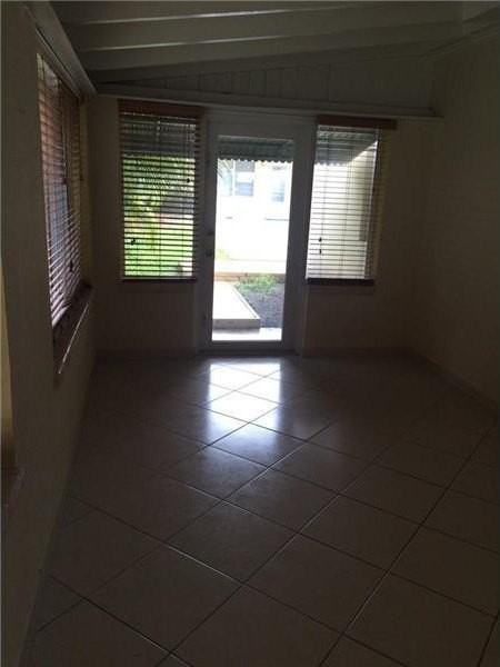 1418 Dewey St - Photo 3 of 6