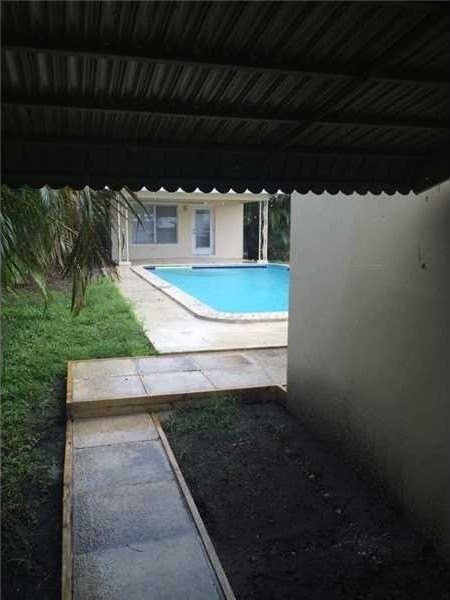 1418 Dewey St - Photo 6 of 6