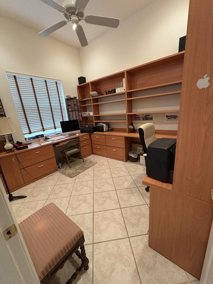 15869 Vivanco St - Photo 6 of 21