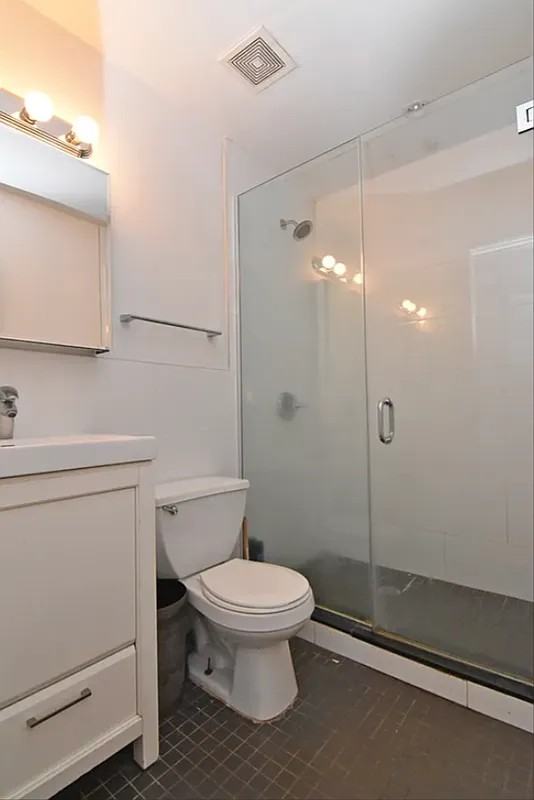 186 Orchard St #5D - Photo 2 of 8