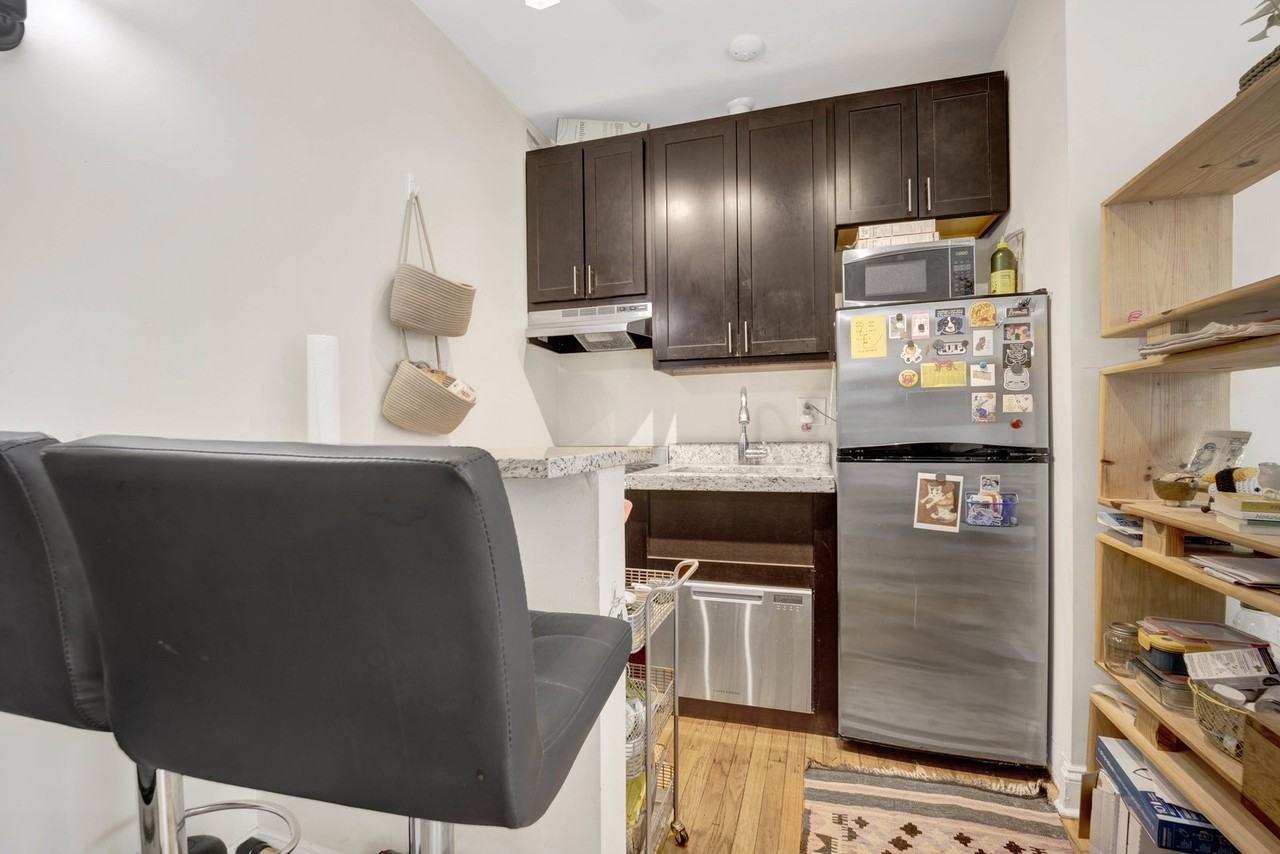 2959 N Damen Ave #3C - Photo 5 of 7