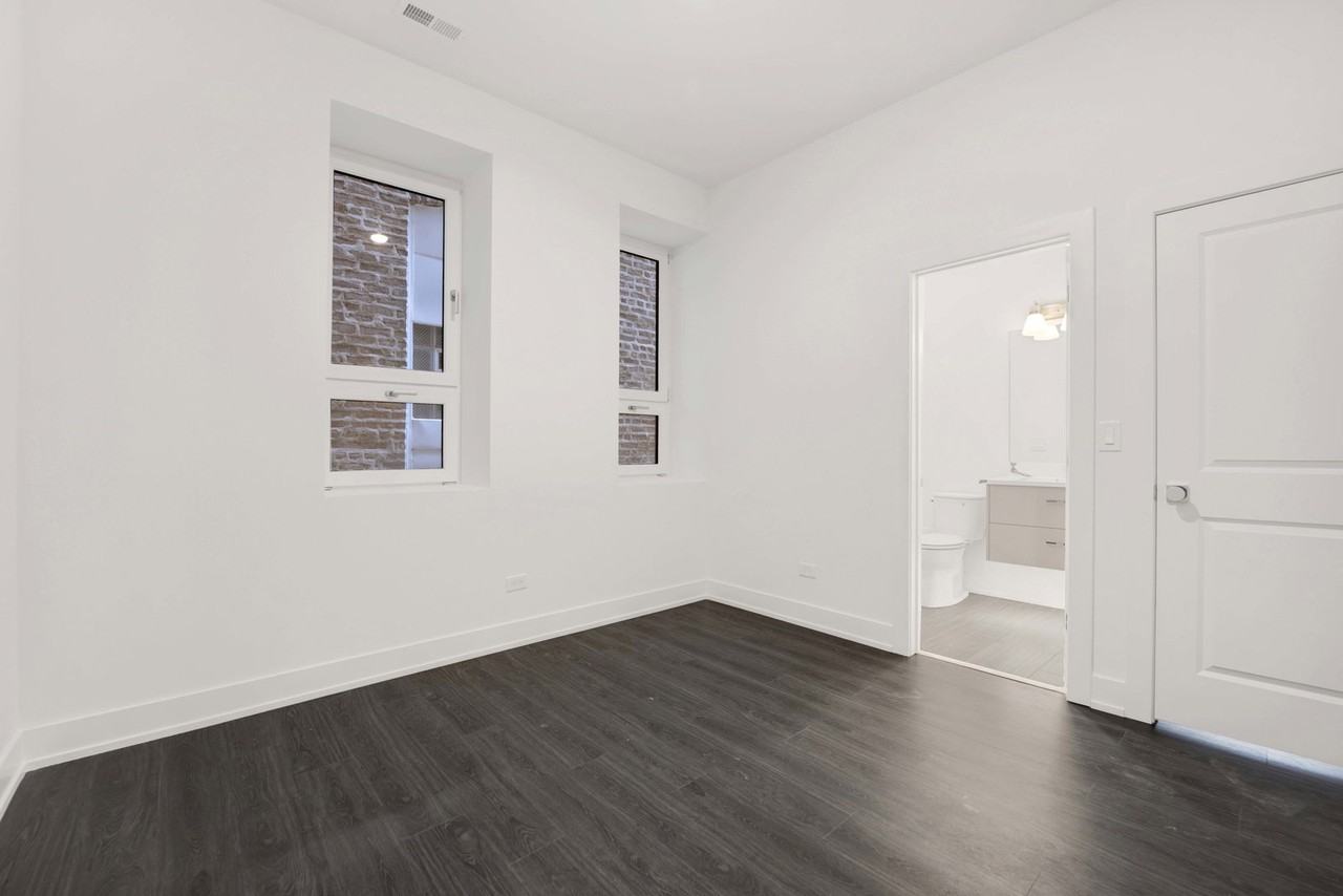 1814 S Throop St #G - Photo 7 of 8