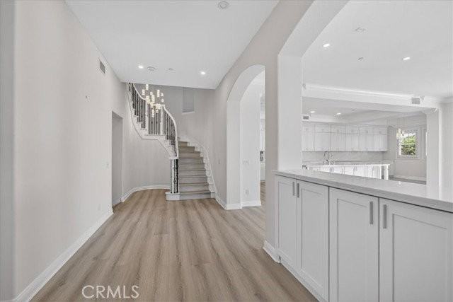 17872 Via Roma - Photo 3 of 8