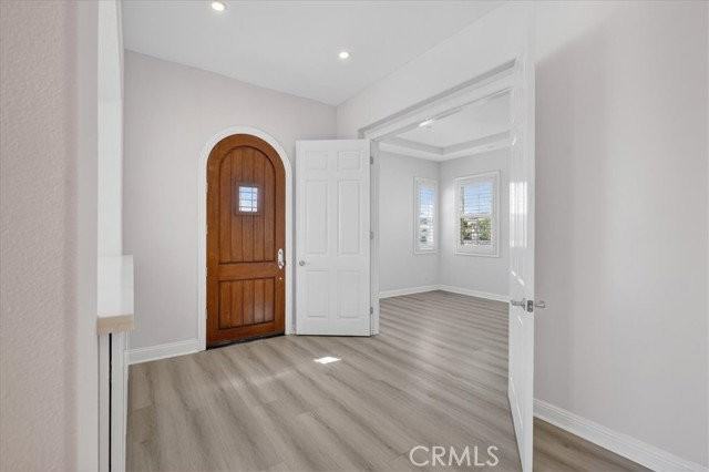 17872 Via Roma - Photo 4 of 8