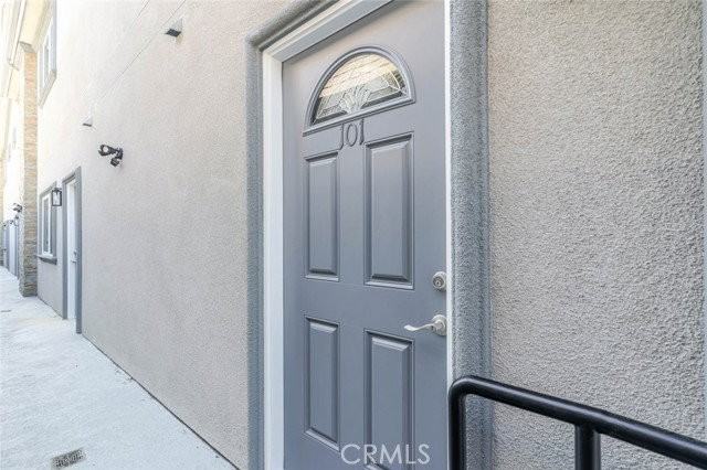 1961 Waltonia Dr #101 - Photo 2 of 8