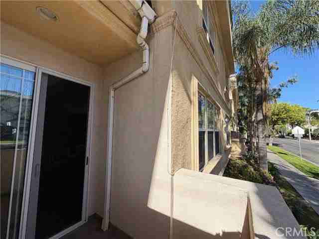 574 E Palm Ave #105 - Photo 2 of 8