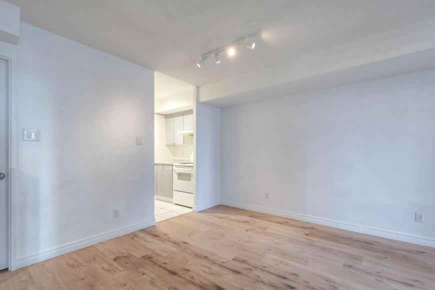 256 Doris Ave - Photo 5 of 10