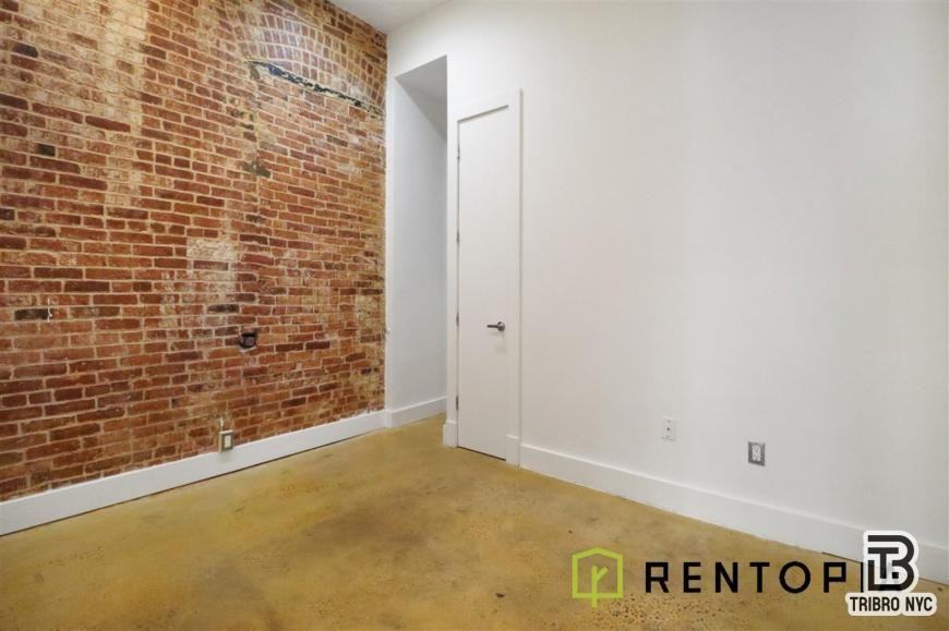 753 Lexington Ave - Photo 3 of 8