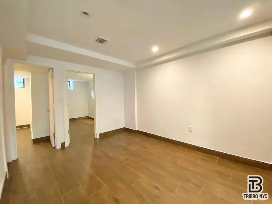 105 Harman St - Photo 5 of 9