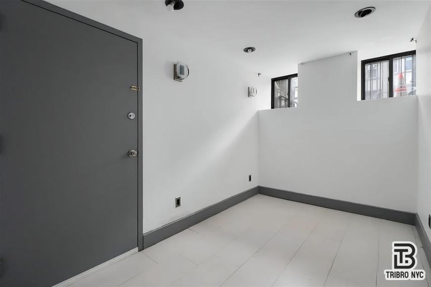 81A Cornelia St - Photo 6 of 7