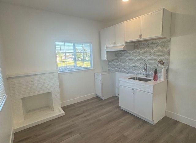 3987 Franklin Ave - Photo 3 of 8