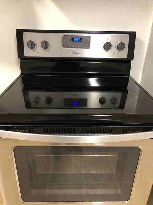 5449 Bain St - Photo 6 of 20