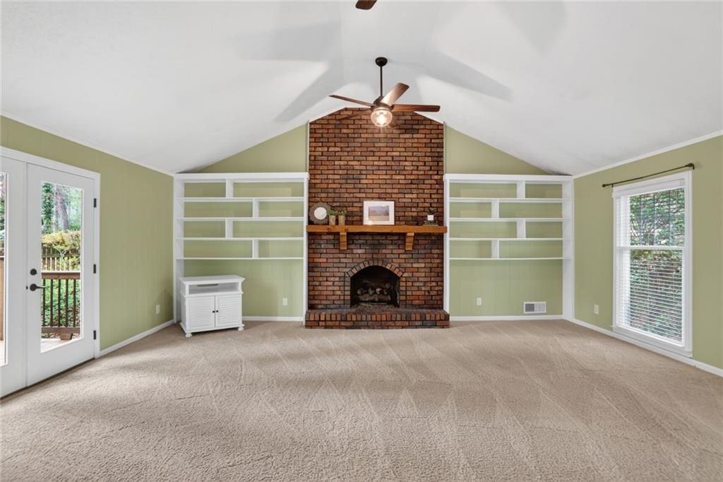 4624 Mountain Creek Dr Ne - Photo 7 of 27