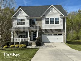 featured image of 911 Maxine St