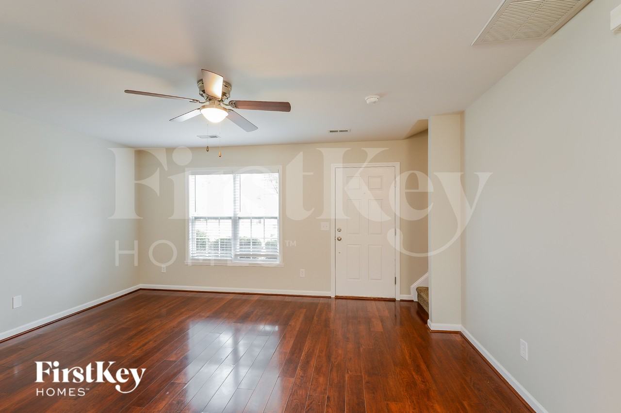 5121 Brahman Trl - Photo 2 of 15