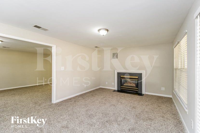 2611 White Fence Way - Photo 3 of 15