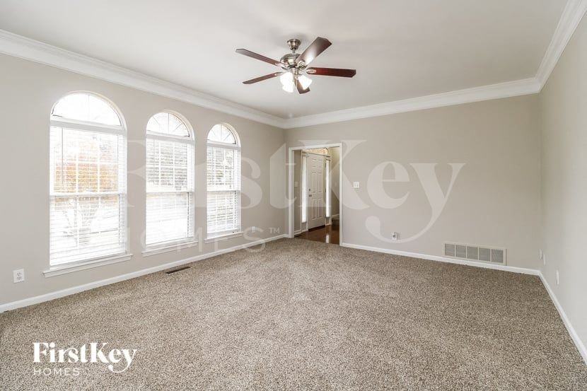 2611 White Fence Way - Photo 7 of 15