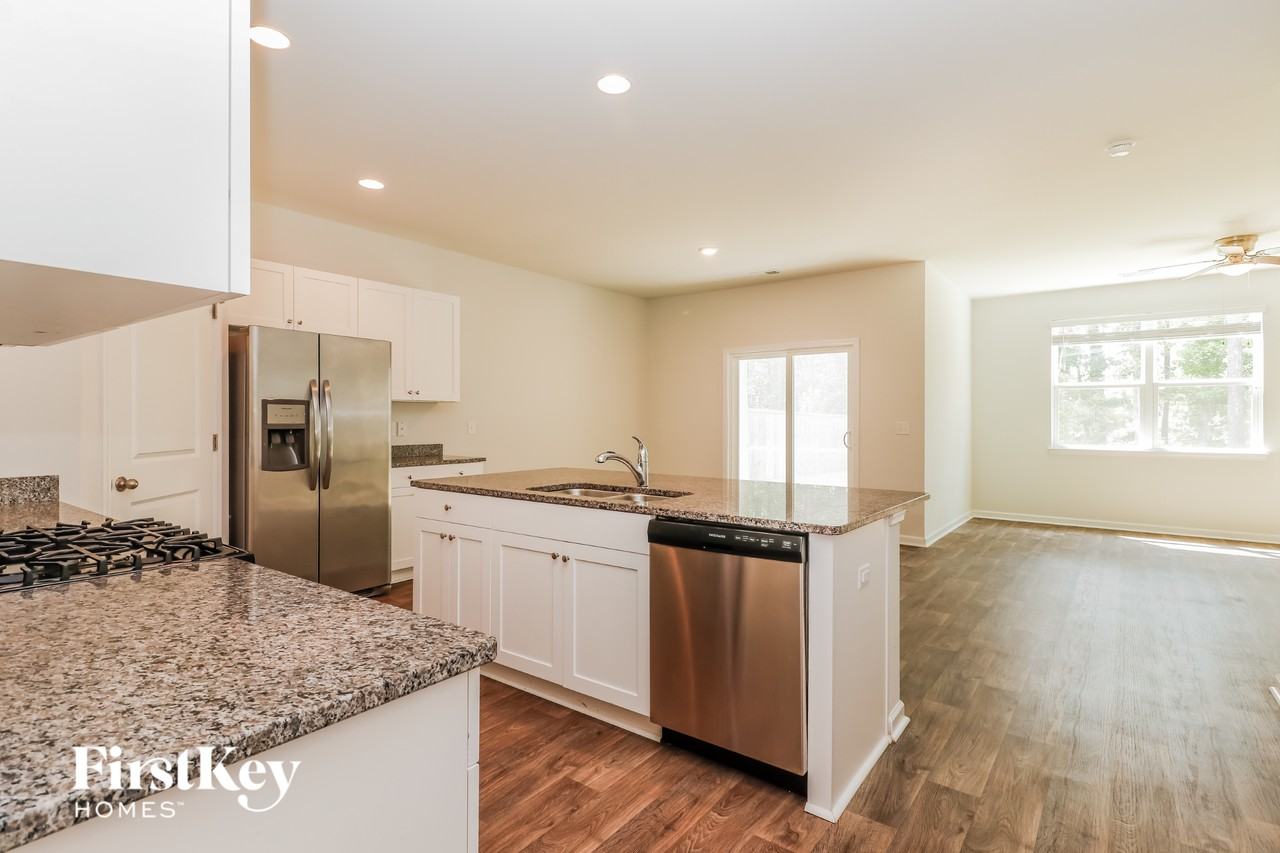 544 Wayton Cir - Photo 6 of 15