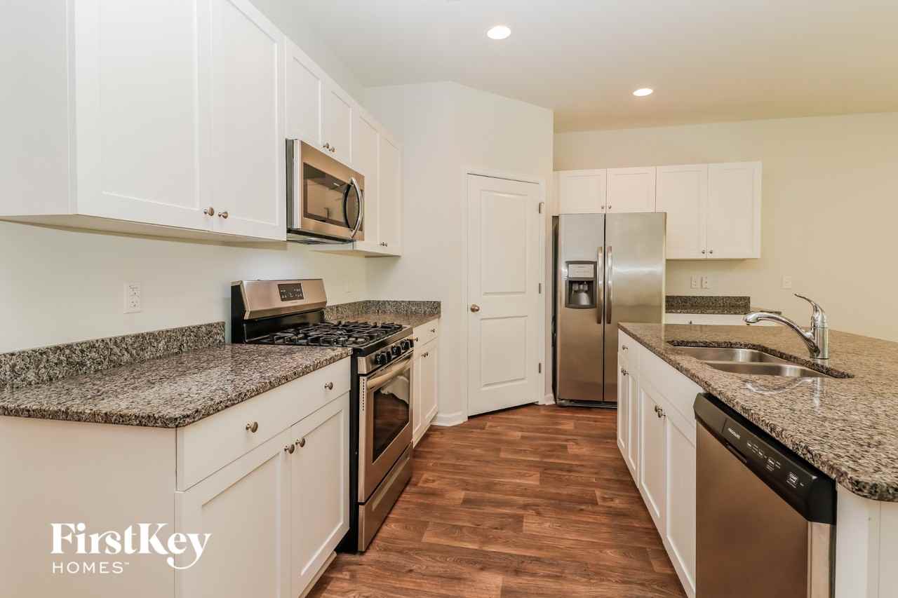 544 Wayton Cir - Photo 7 of 15